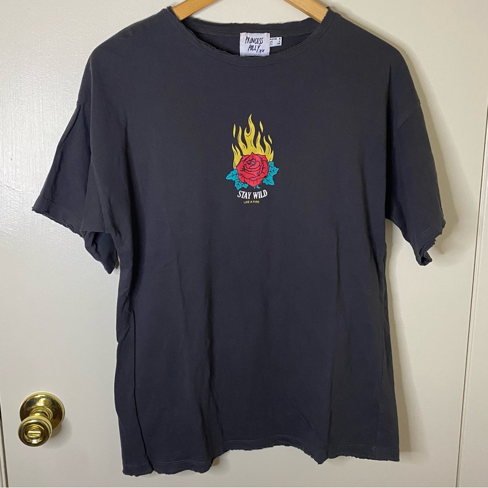 PRINCESS POLLY Gray Flame Print Distressed Tee